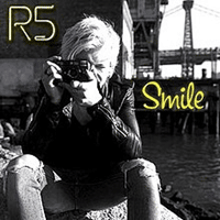 แปลเพลง Smile - R5 เนื้อเพลง